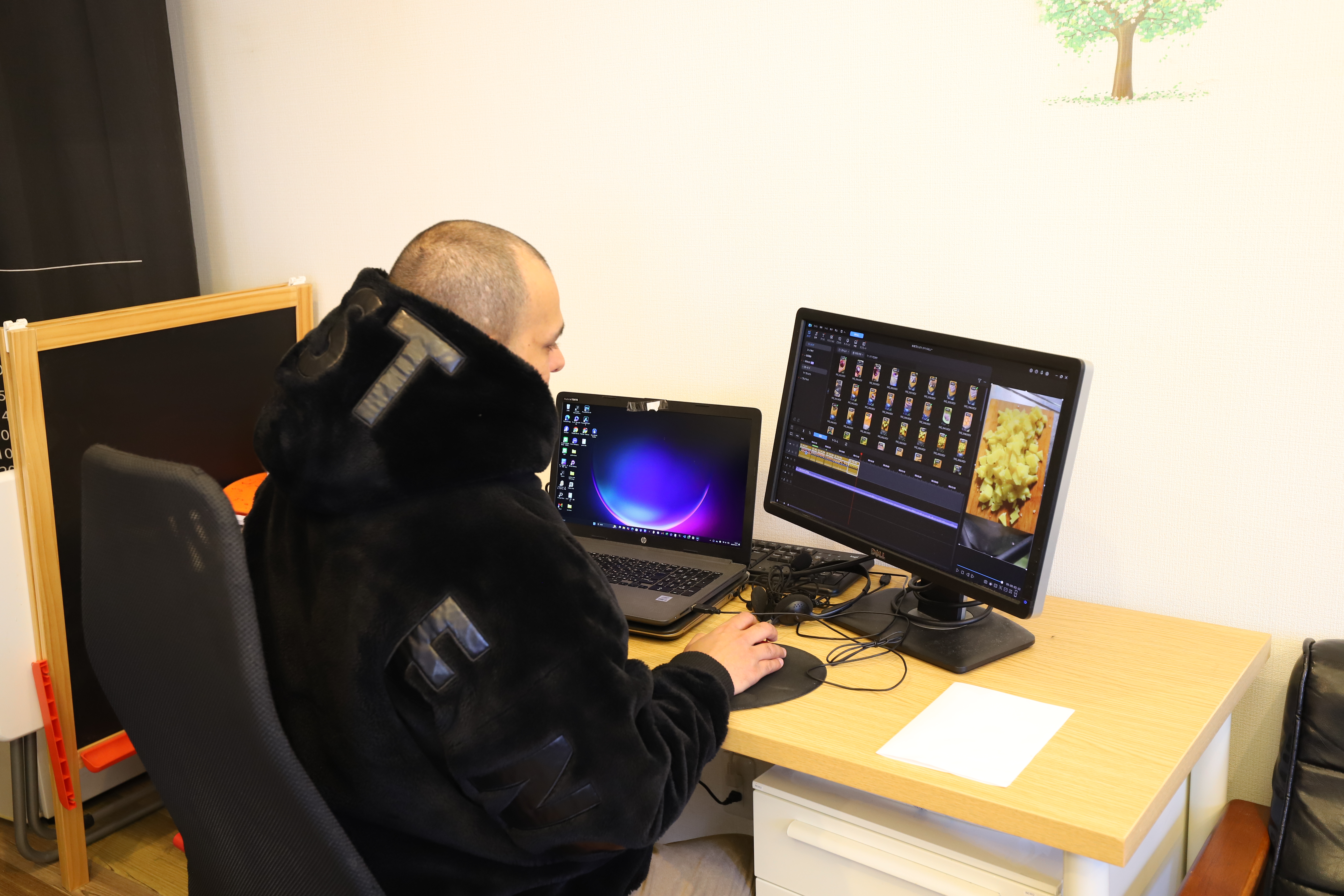 でら! Studio ロゴ4